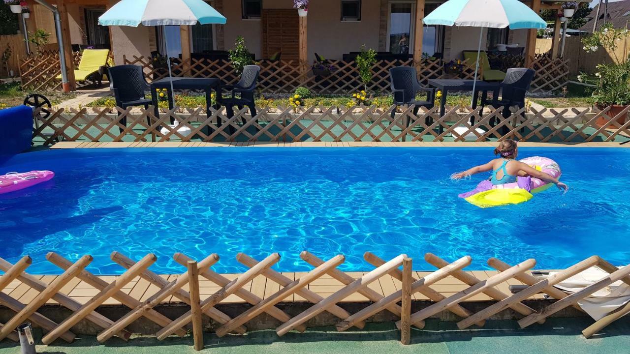 Kids' Paradise House Балатонбоглар Екстер'єр фото